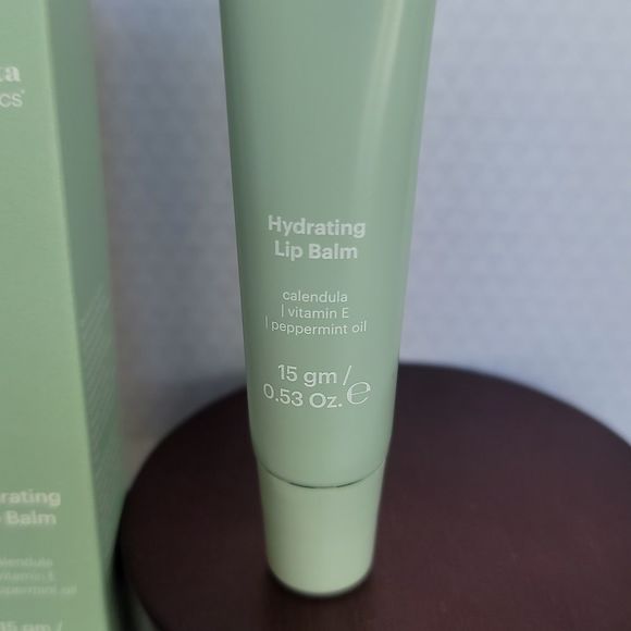 Endota Hydrating Lip Balm with Peppermint Oil - Picture 3 of 7